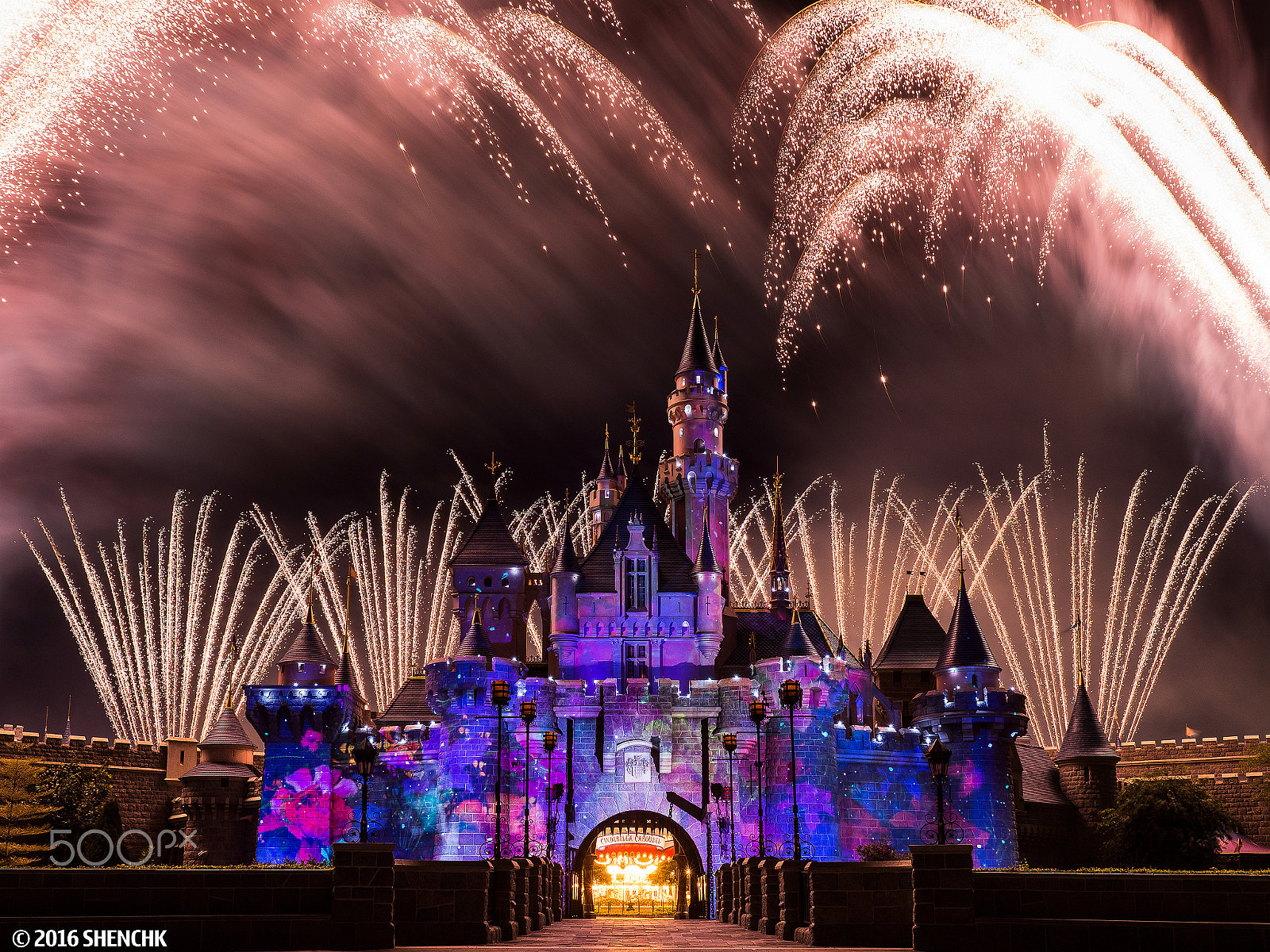 Sony 35mm F1.4 G sample photo. Disneyland fireworks photography