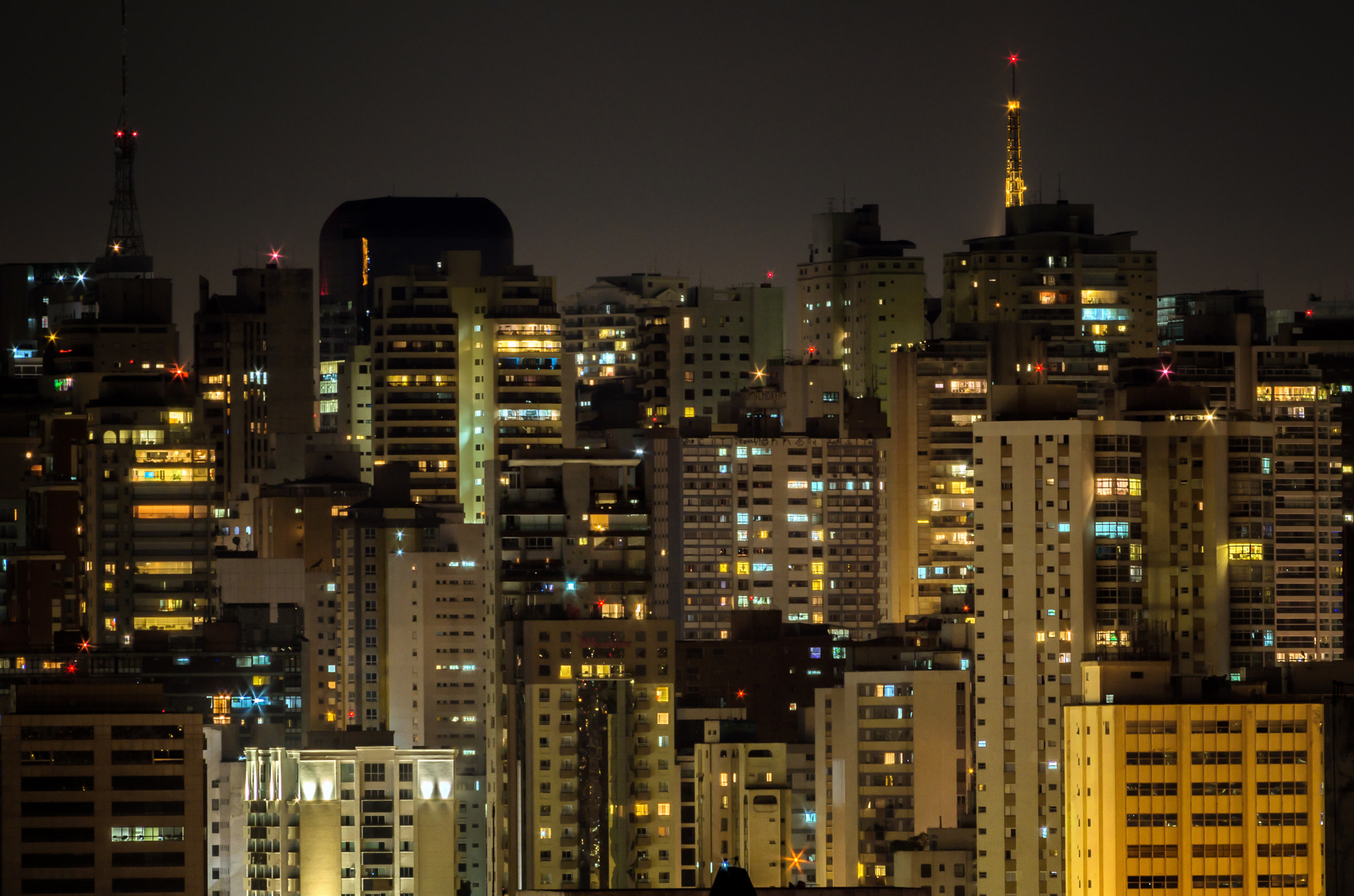 smc PENTAX-DA L 55-300mm F4-5.8 ED sample photo. The city comes alive  photography