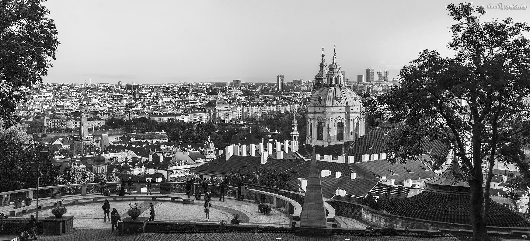 Sigma 18-200mm f/3.5-6.3 DC OS sample photo. Panorama z býčího schodiště bw photography