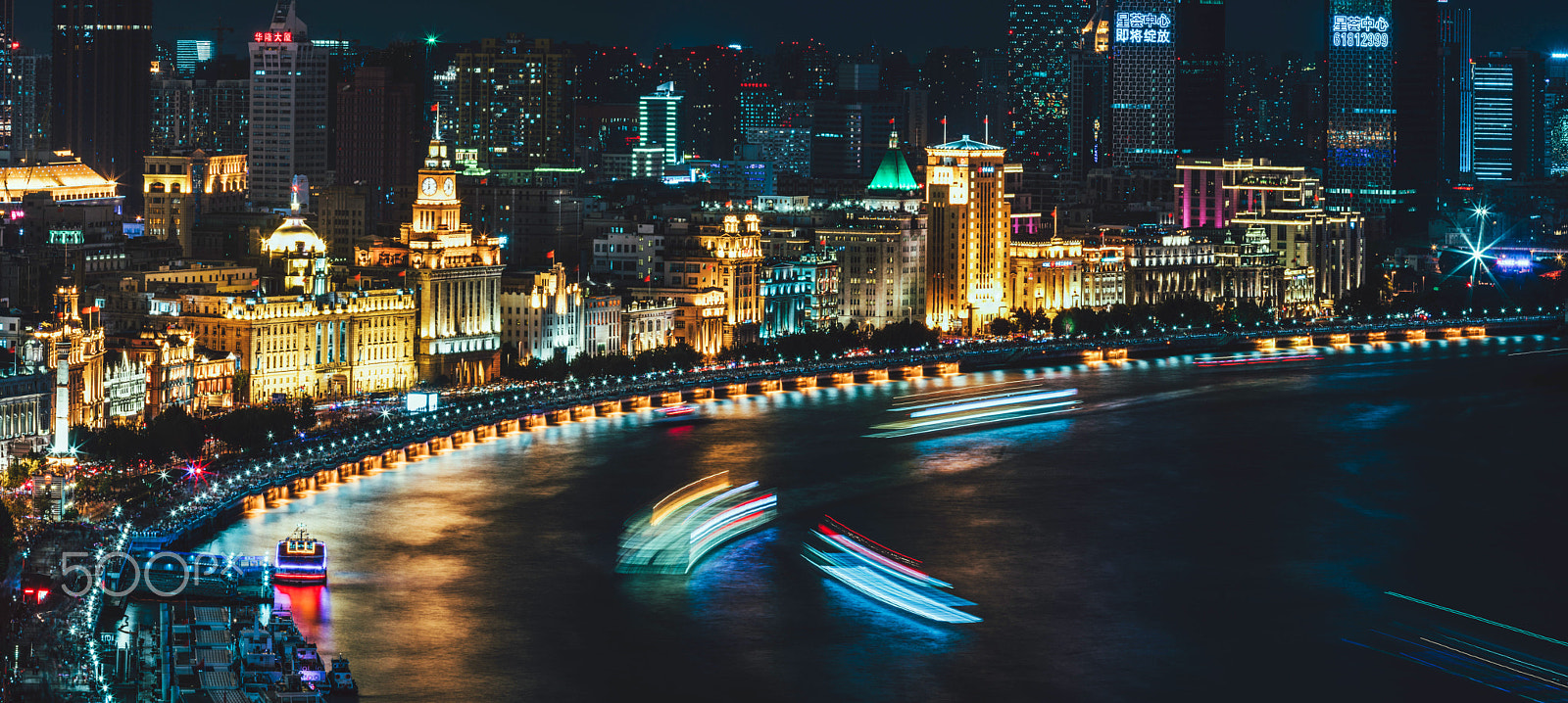 Canon EF 70-200mm F2.8L IS II USM sample photo. Shanghai bund photography