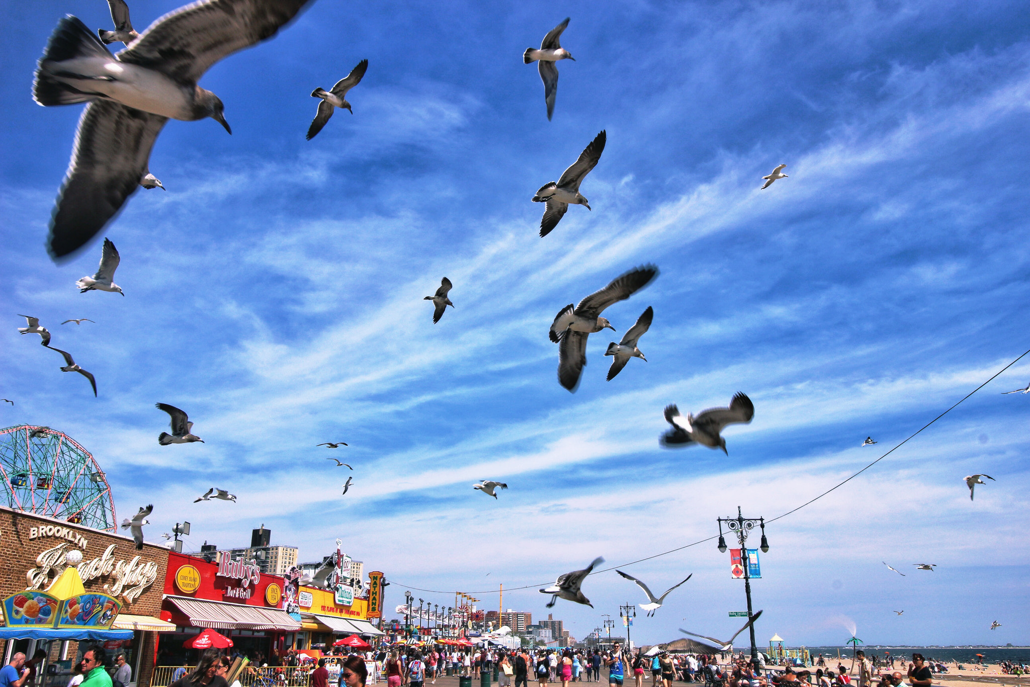 Canon EOS 100D (EOS Rebel SL1 / EOS Kiss X7) sample photo. Coney island photography