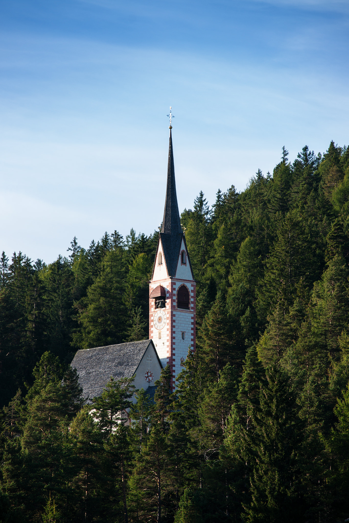 Minolta/Sony AF 70-200mm F2.8 G sample photo. Dlieja da sacun (holy jacob church) photography