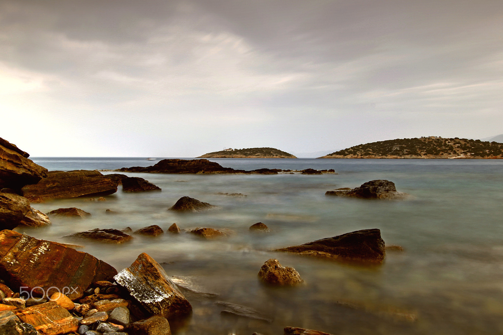 Canon EF-S 10-22mm F3.5-4.5 USM sample photo. Icy rocks photography