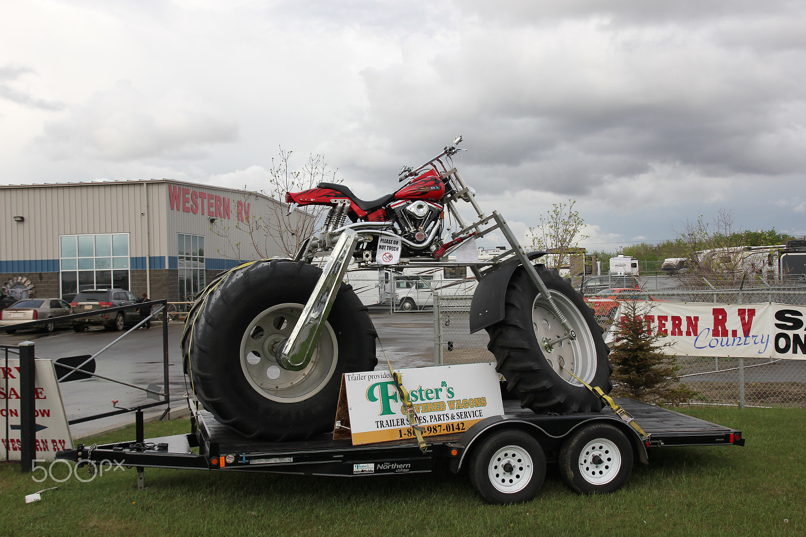 Canon EOS 550D (EOS Rebel T2i / EOS Kiss X4) sample photo. Big bike photography
