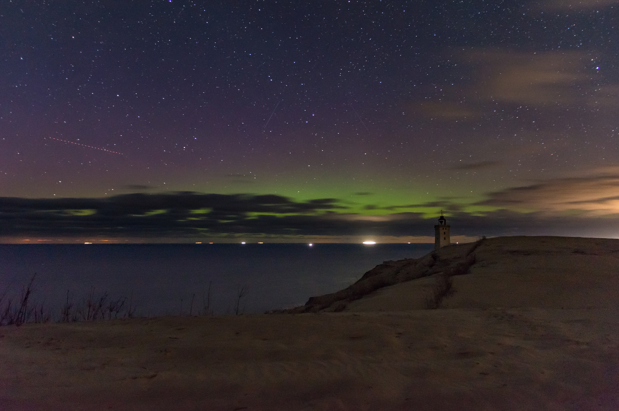 Sigma 17-70mm F2.8-4 DC Macro HSM sample photo. Aurora lighthouse ii photography