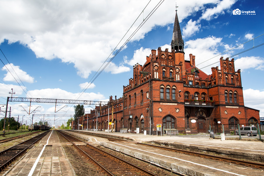 Canon EF-S 17-55mm F2.8 IS USM sample photo. Old station photography