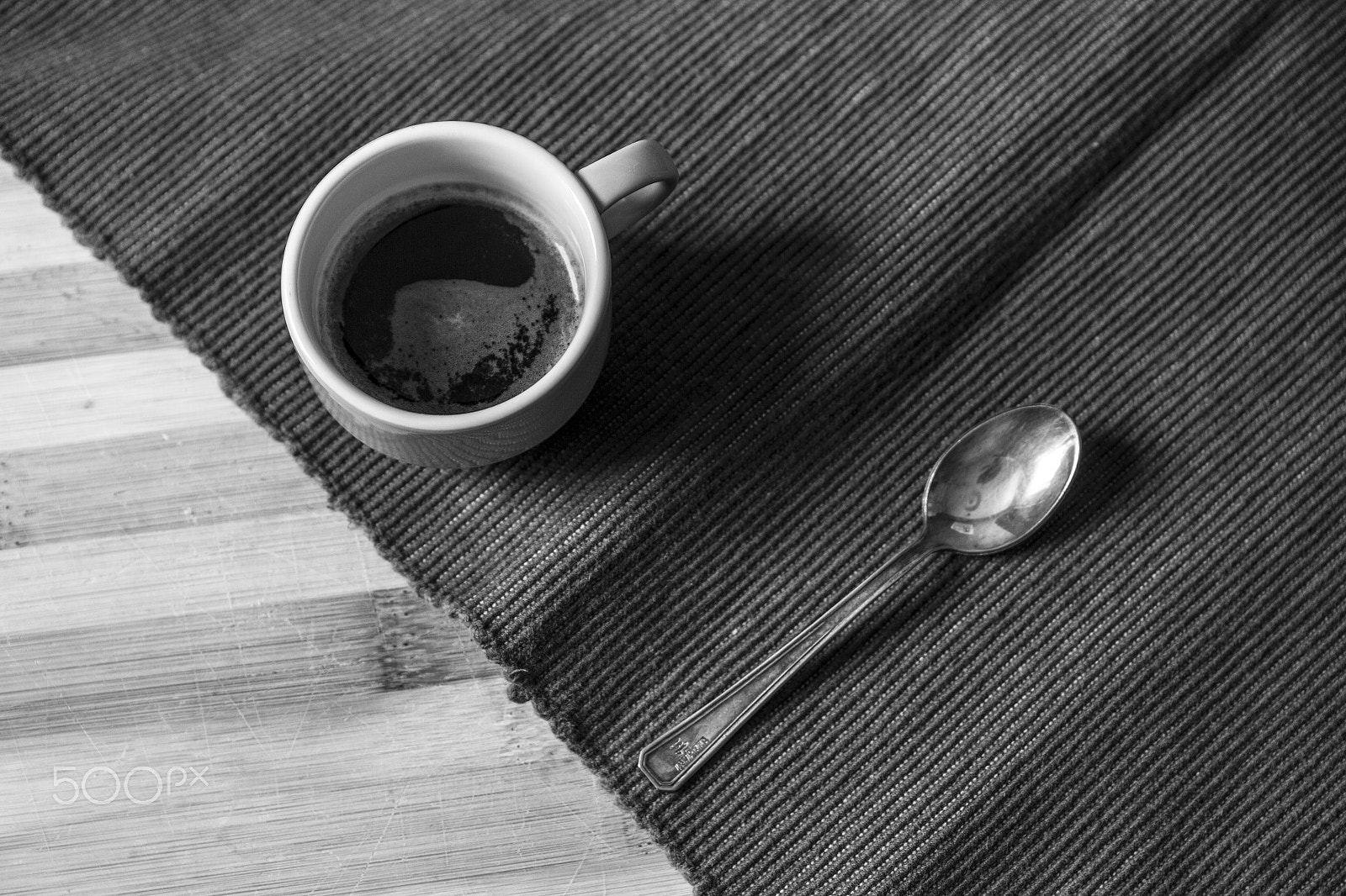 Canon EOS 7D + Sigma 18-50mm f/2.8 Macro sample photo. I need a coffe! photography