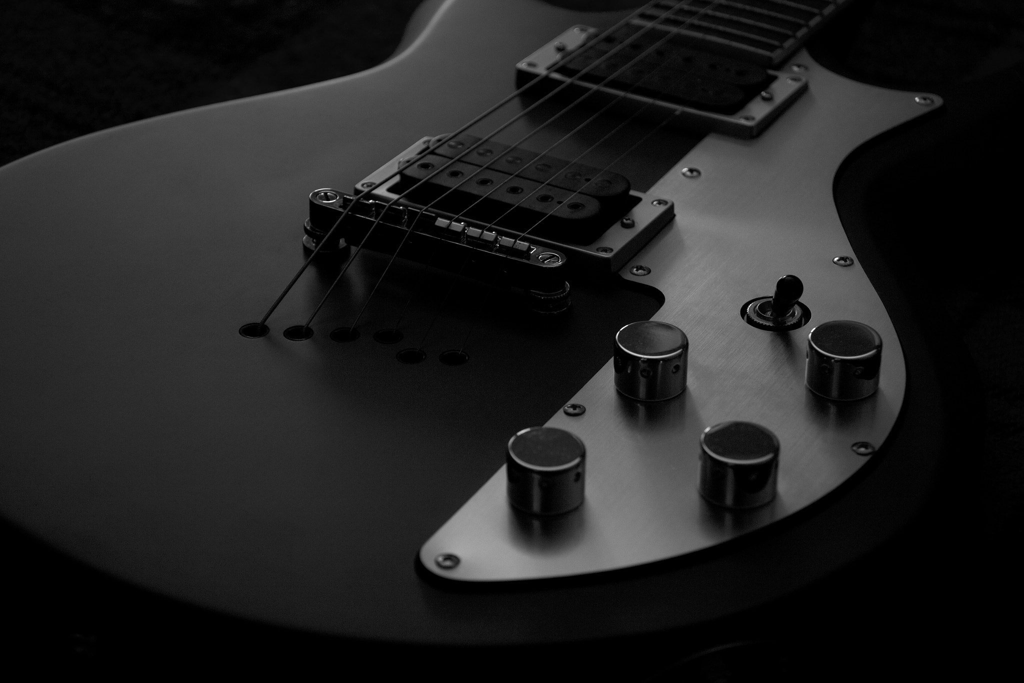 Sigma 18-125mm f/3.5-5.6 DC IF ASP sample photo. Ibanez guitar photography