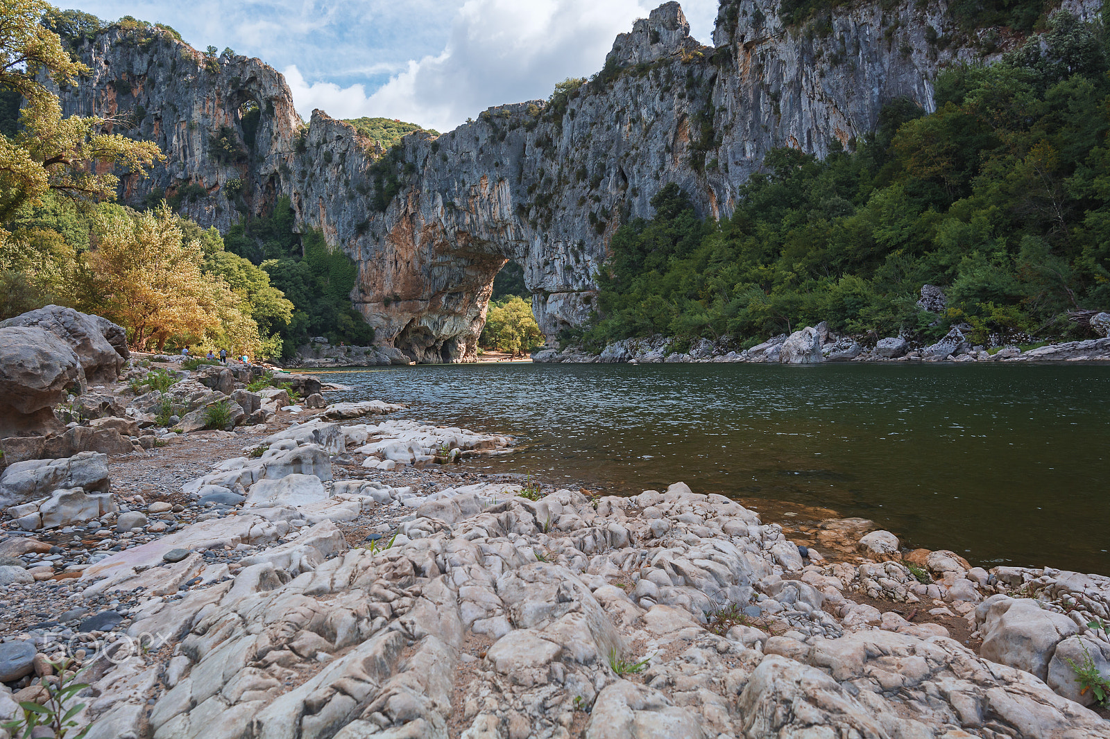 Nikon AF-S Nikkor 16-35mm F4G ED VR sample photo. The pont d'arc photography