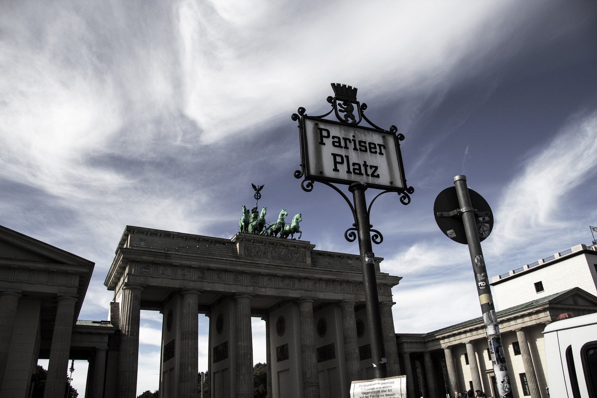 Canon EF-S 17-85mm F4-5.6 IS USM sample photo. Berlin. pariser platz. photography