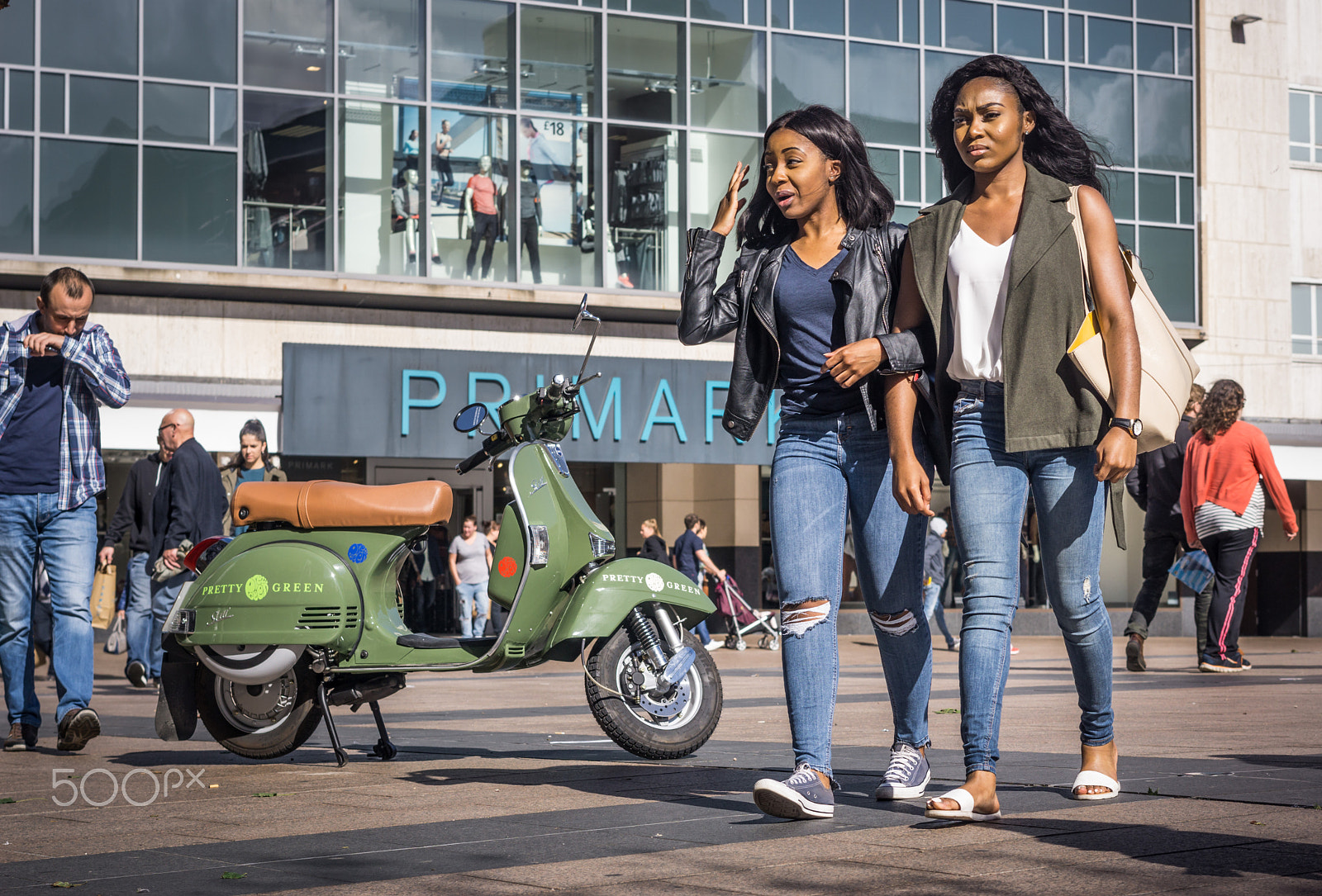 Sony a6000 + Sony Sonnar T* FE 55mm F1.8 ZA sample photo. Pretty green 2 photography