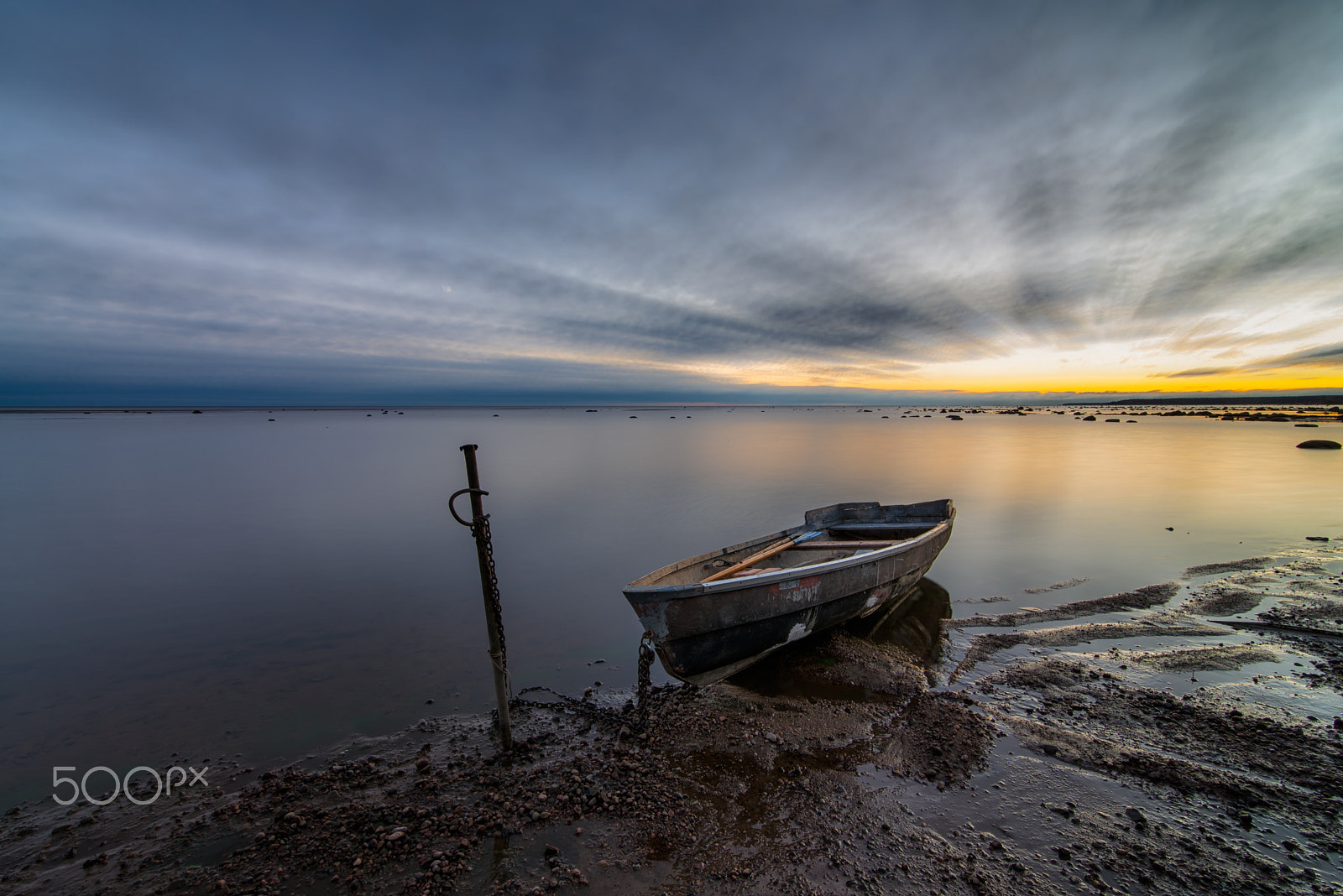 Nikon D600 + Tokina AT-X 16-28mm F2.8 Pro FX sample photo. Boat at sunset photography