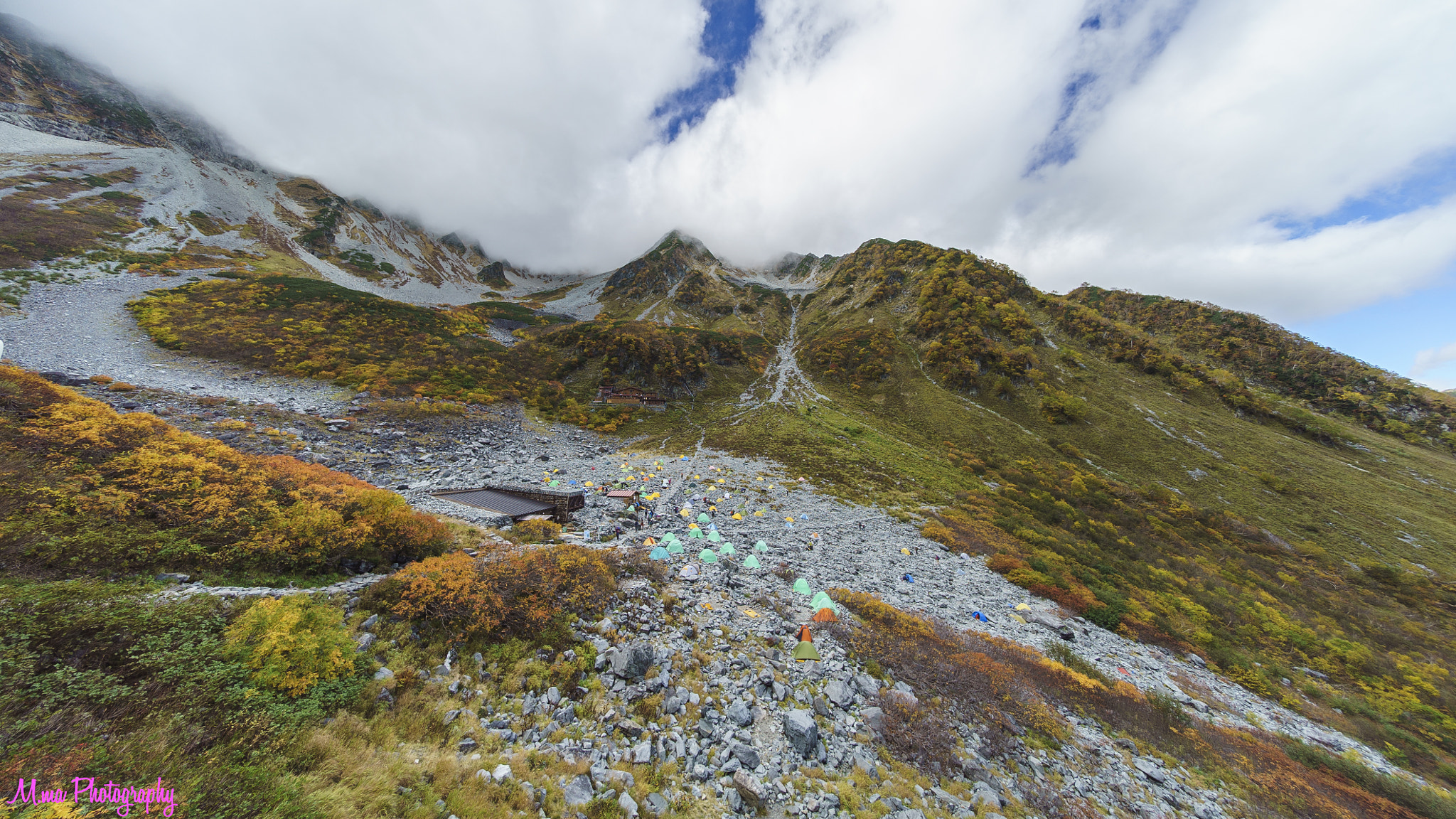 E 10mm F5.6 sample photo. Karasawa hutte photography