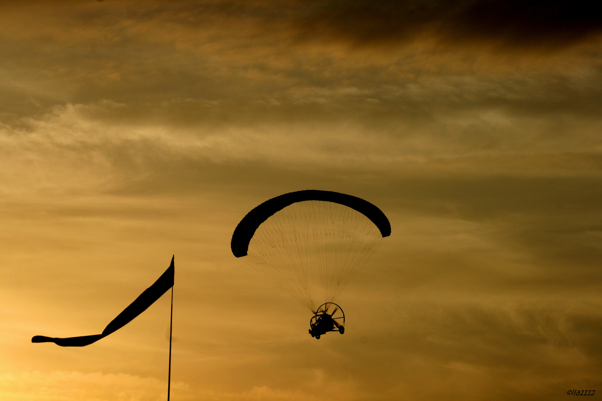 Canon EF 70-300mm F4-5.6 IS USM sample photo. Dream of flying photography