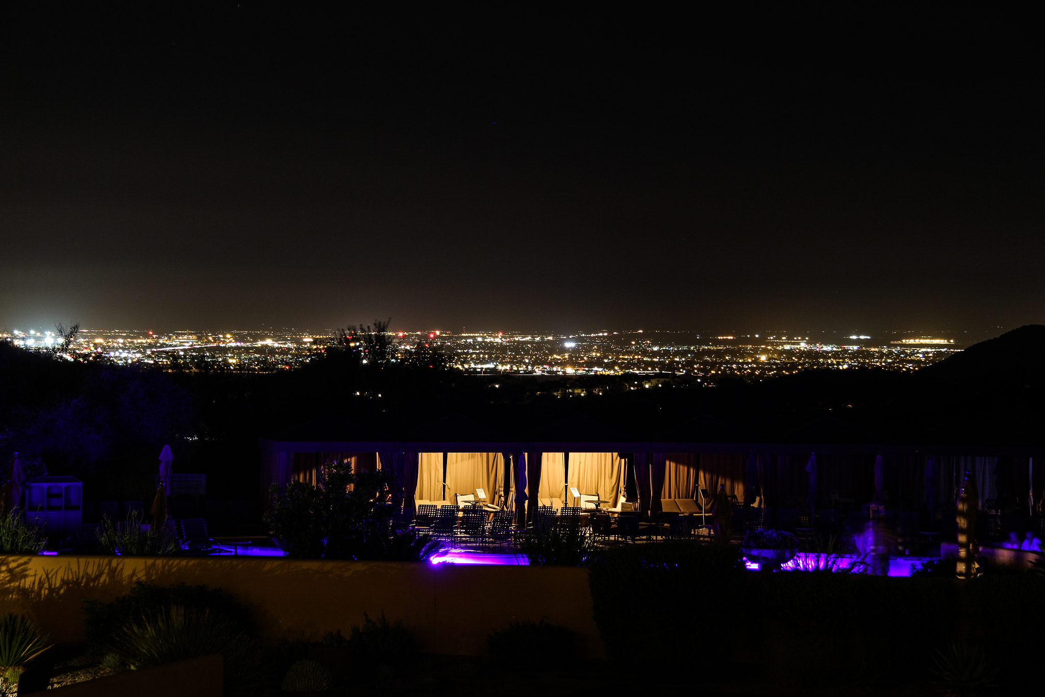 Canon EF-S 17-85mm F4-5.6 IS USM sample photo. Hotel night photography