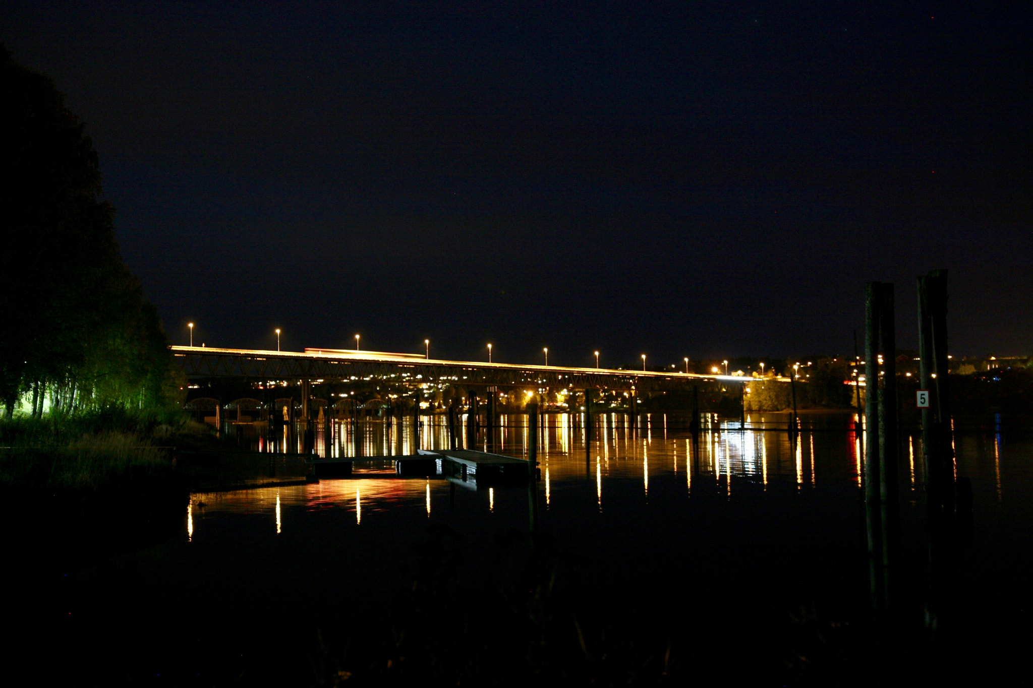 Sigma 18-35mm f/1.8 DC HSM sample photo. Fetsund bridge at night photography