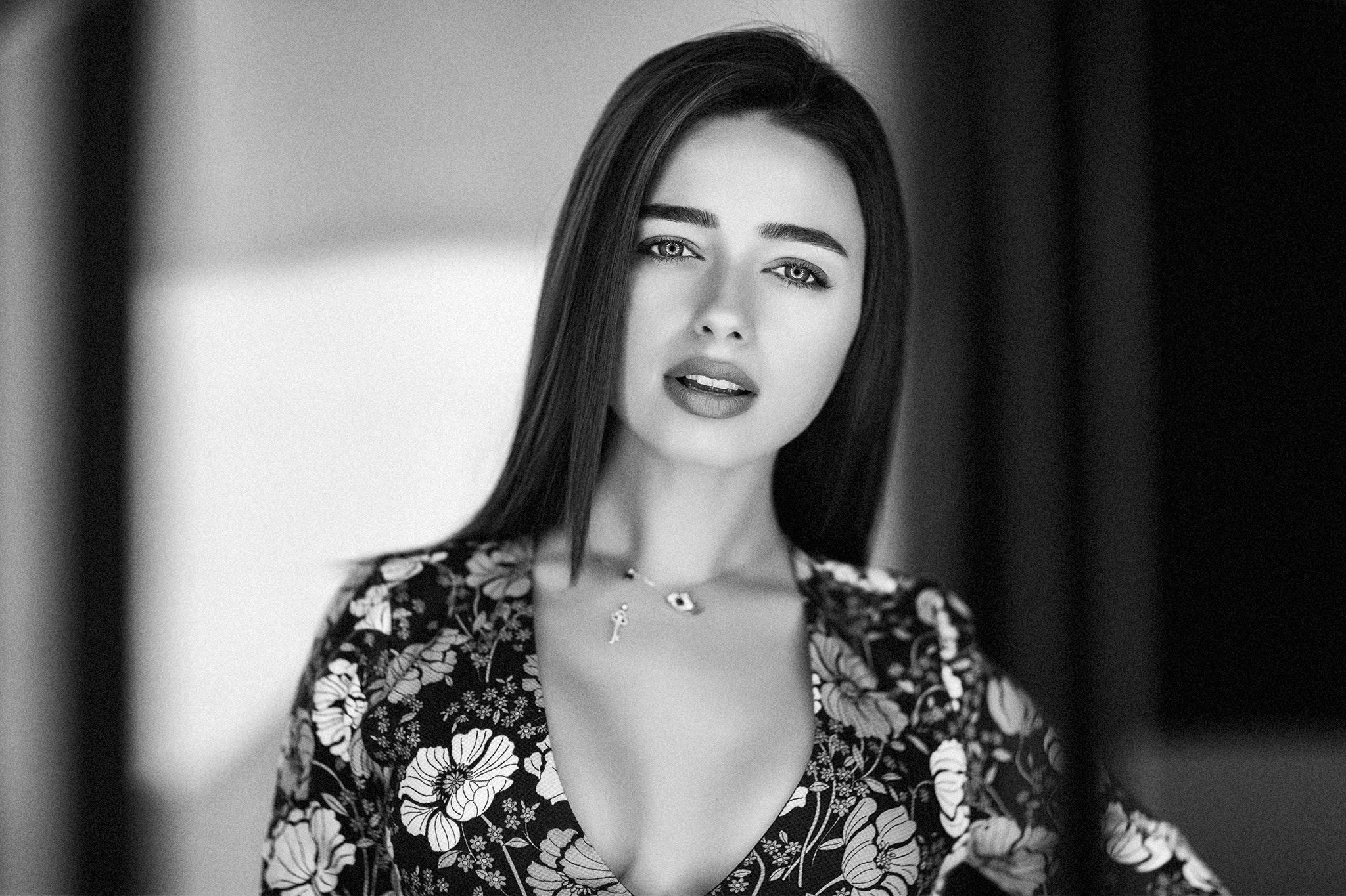 Canon EF 85mm F1.2L II USM sample photo. B&w photography