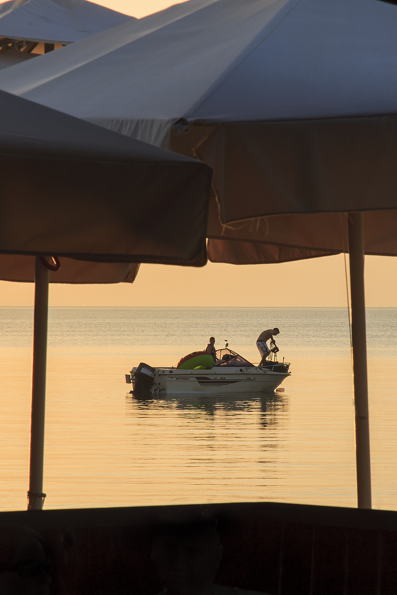 Canon EOS-1D Mark III sample photo. Moored photography