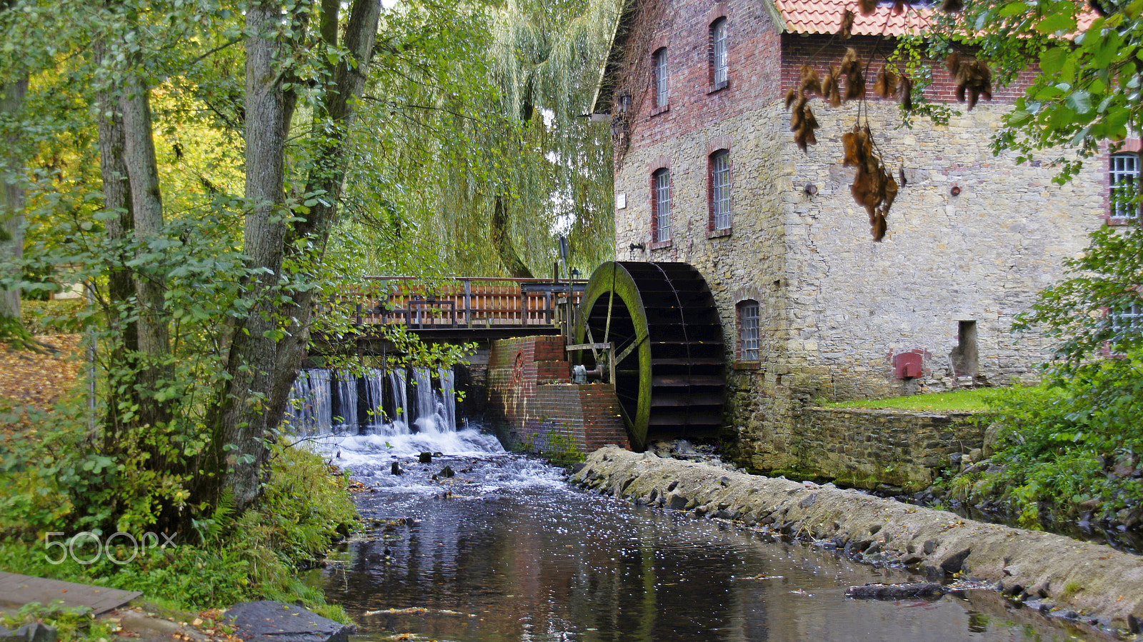 Sony SLT-A55 (SLT-A55V) + Sigma DC 18-125mm F4-5,6 D sample photo. The watermill photography