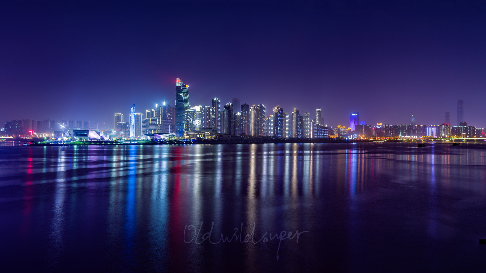 Pentax smc DA 18-55mm F3.5-5.6 AL sample photo. Charming riverbank photography