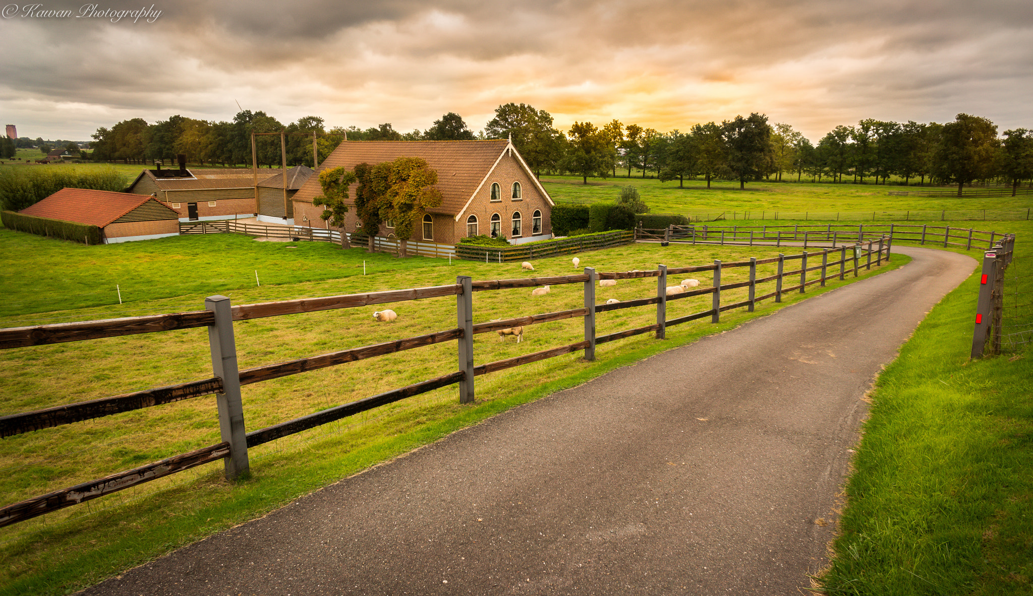 Sony Alpha NEX-7 + Sony E 16mm F2.8 sample photo. Holland is a nice land photography