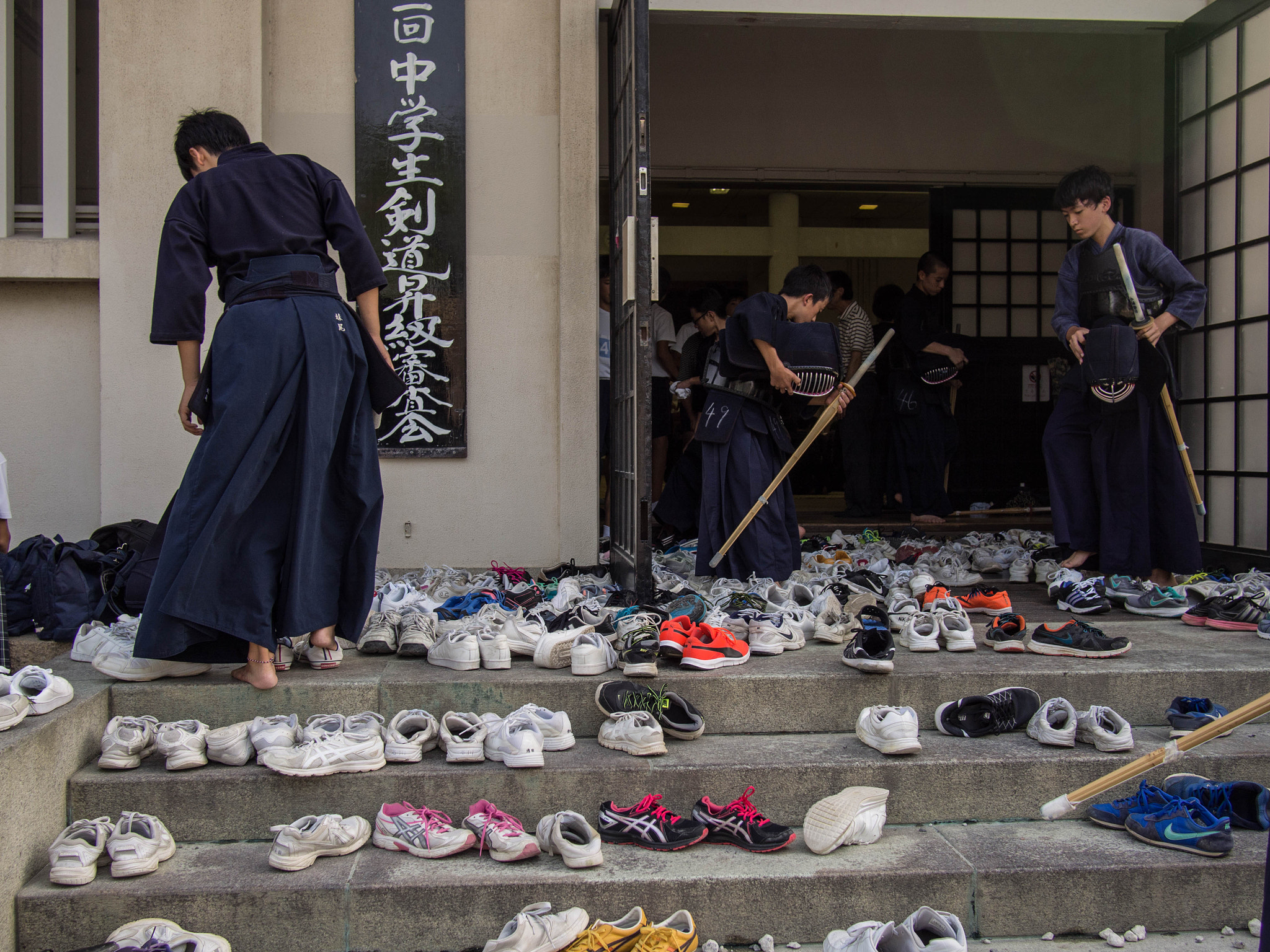 Olympus PEN E-PL6 + Panasonic Lumix G 20mm F1.7 ASPH sample photo. Kendo, can do! photography