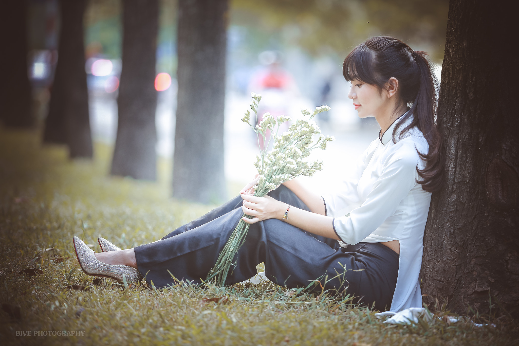 Canon EF 80-200mm f/2.8L sample photo. Áo dài photography