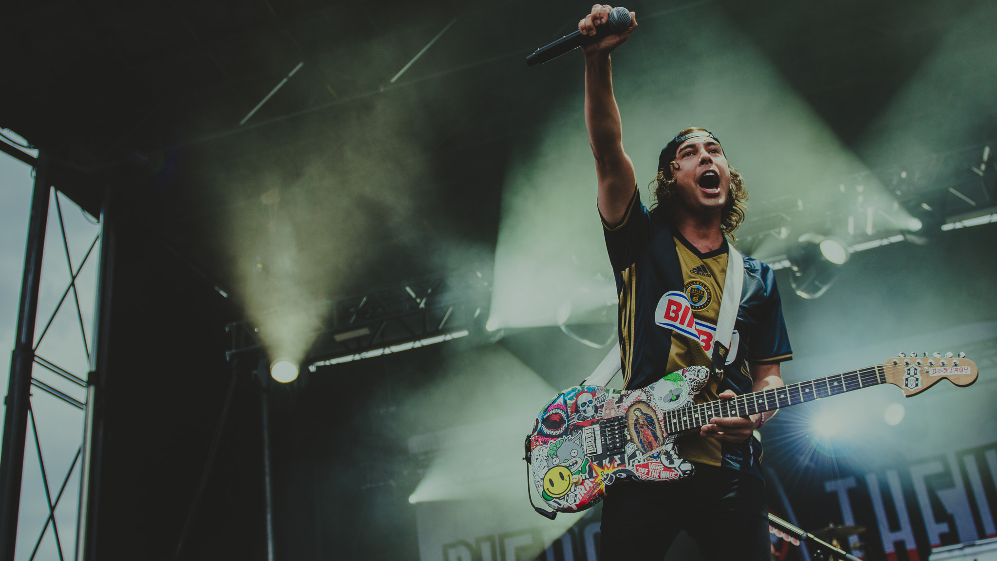 Nikon AF-S Nikkor 24-70mm F2.8G ED sample photo. Pierce the veil photography