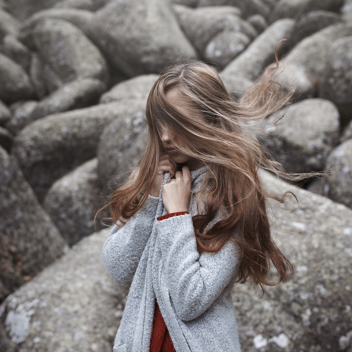 Canon EF 35mm F1.4L II USM sample photo. October winds photography