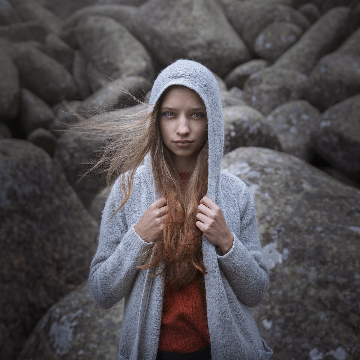 Canon EF 35mm F1.4L II USM sample photo. October winds photography