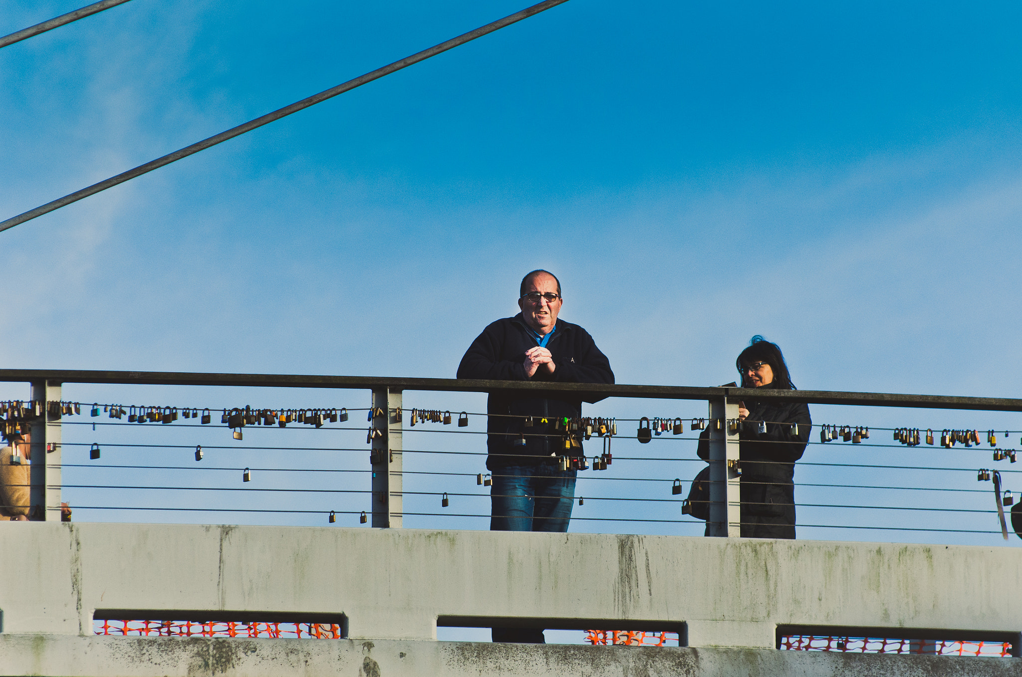Pentax smc DA* 50-135mm F2.8 ED (IF) SDM sample photo. Preaching on leeds bridge photography