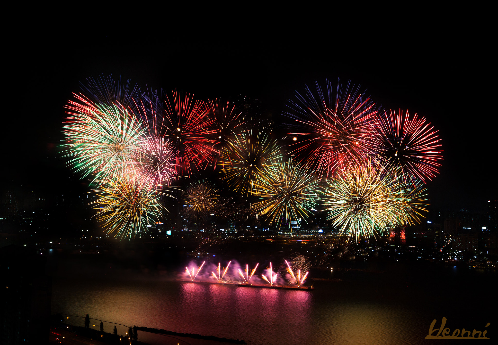 Canon EOS 5D sample photo. Seoul fireworks festival photography