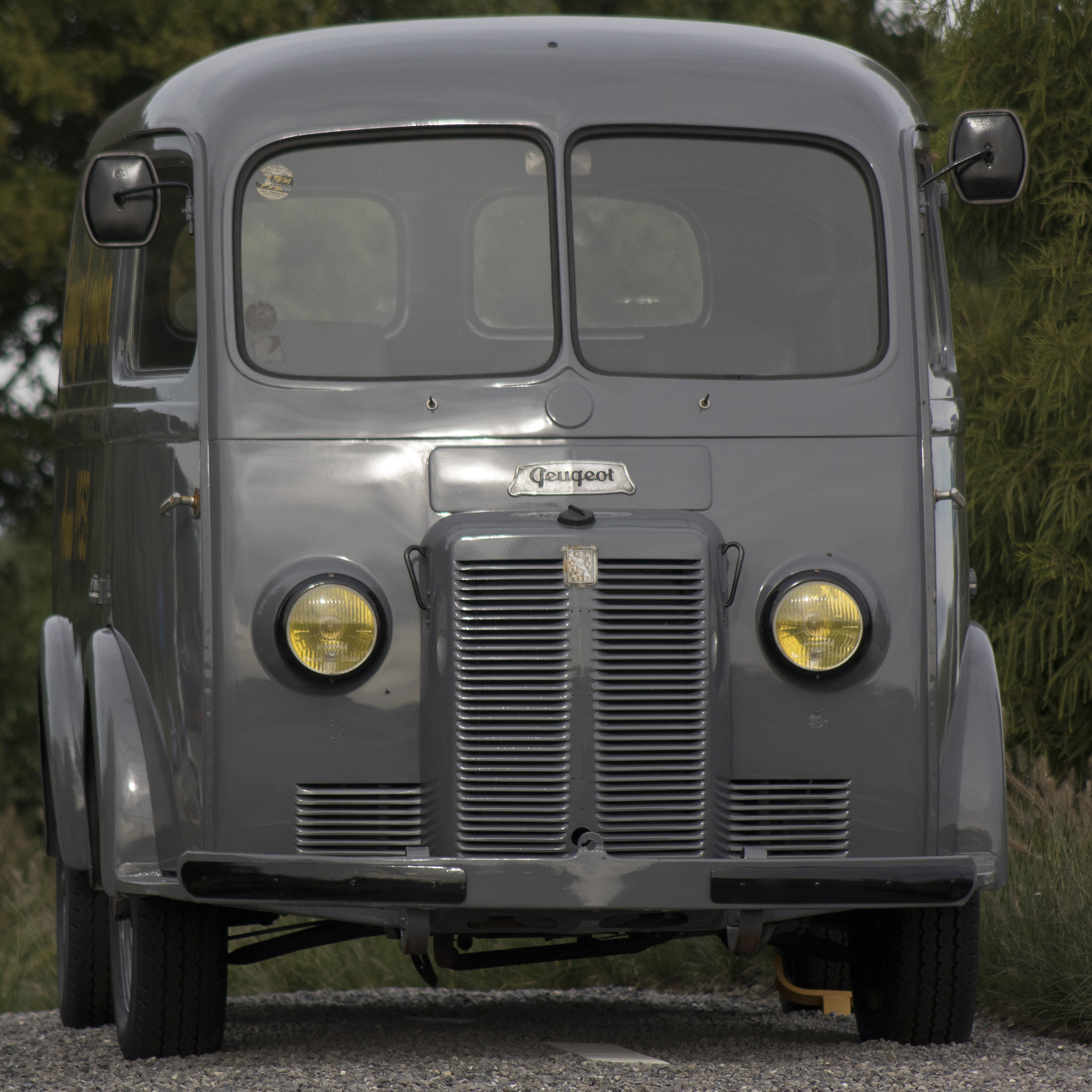 Canon EF 90-300mm F4.5-5.6 sample photo. Oldtimer photography