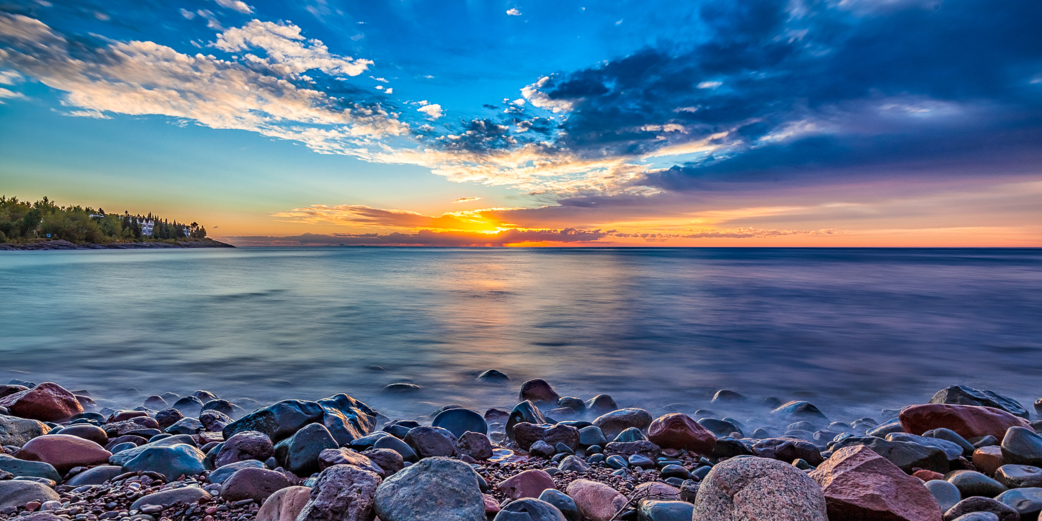 Canon EF 16-35mm F4L IS USM sample photo. Bluefin sunrise photography