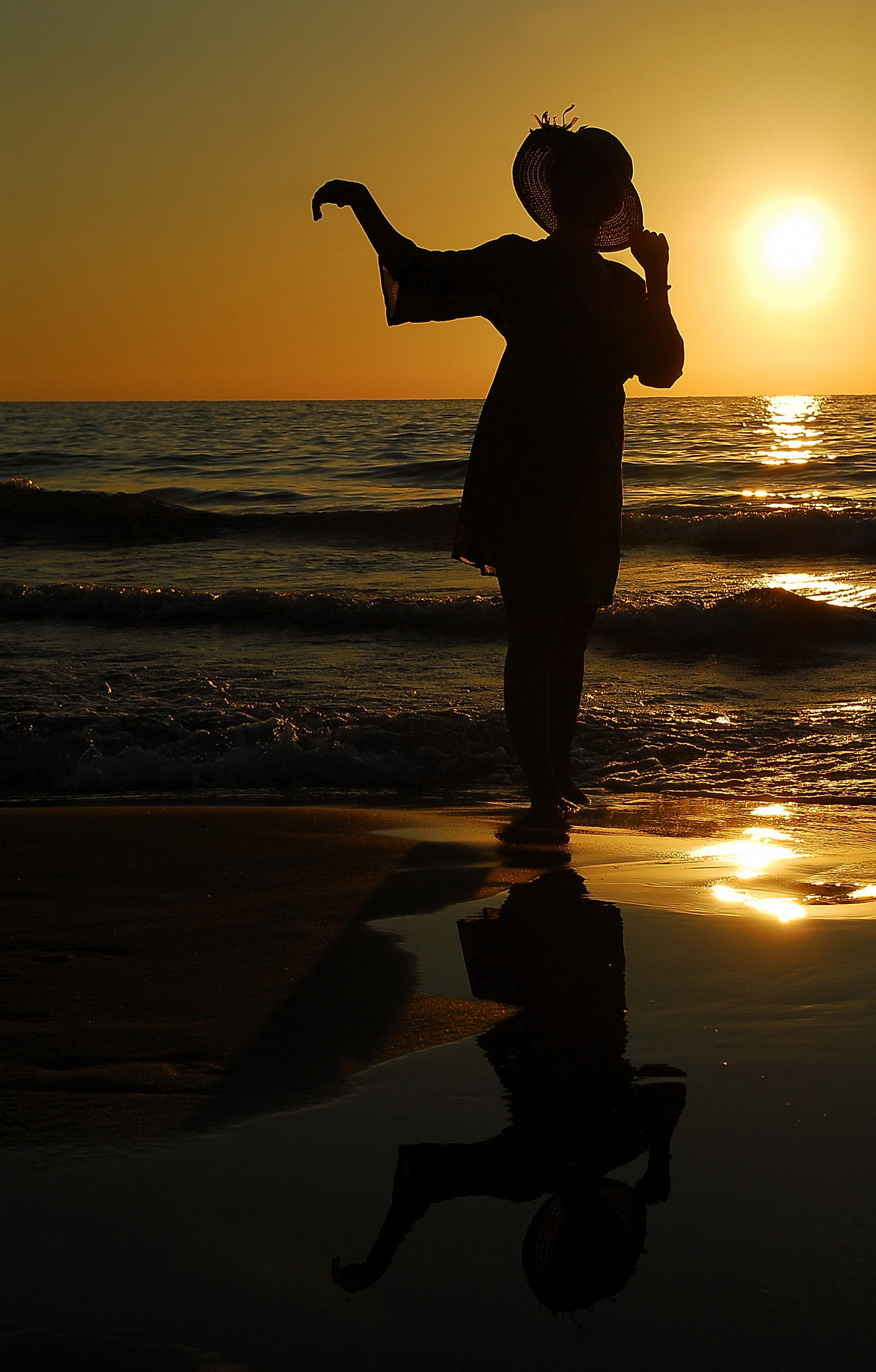 Sigma 18-50mm F2.8-4.5 DC OS HSM sample photo. Sunset photography