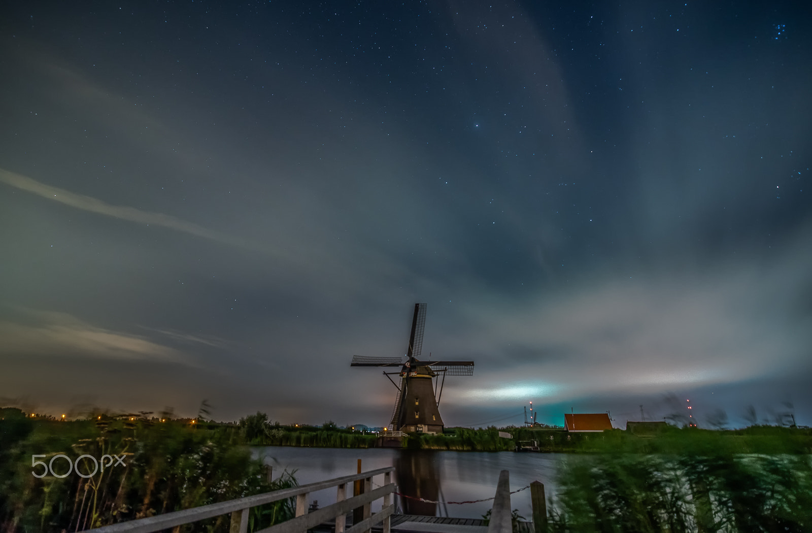 Nikon D750 + Sigma 17-35mm F2.8-4 EX DG  Aspherical HSM sample photo. Kinderdijk photography