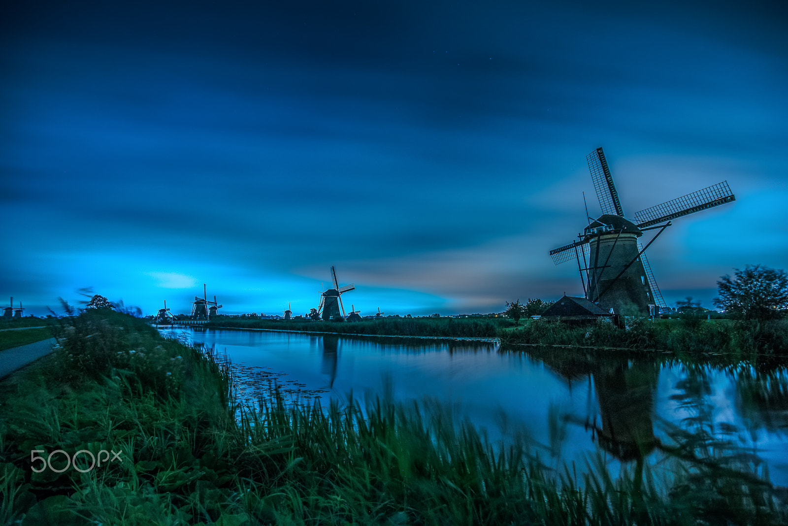 Nikon D750 + Sigma 17-35mm F2.8-4 EX DG  Aspherical HSM sample photo. Kinderdijk photography