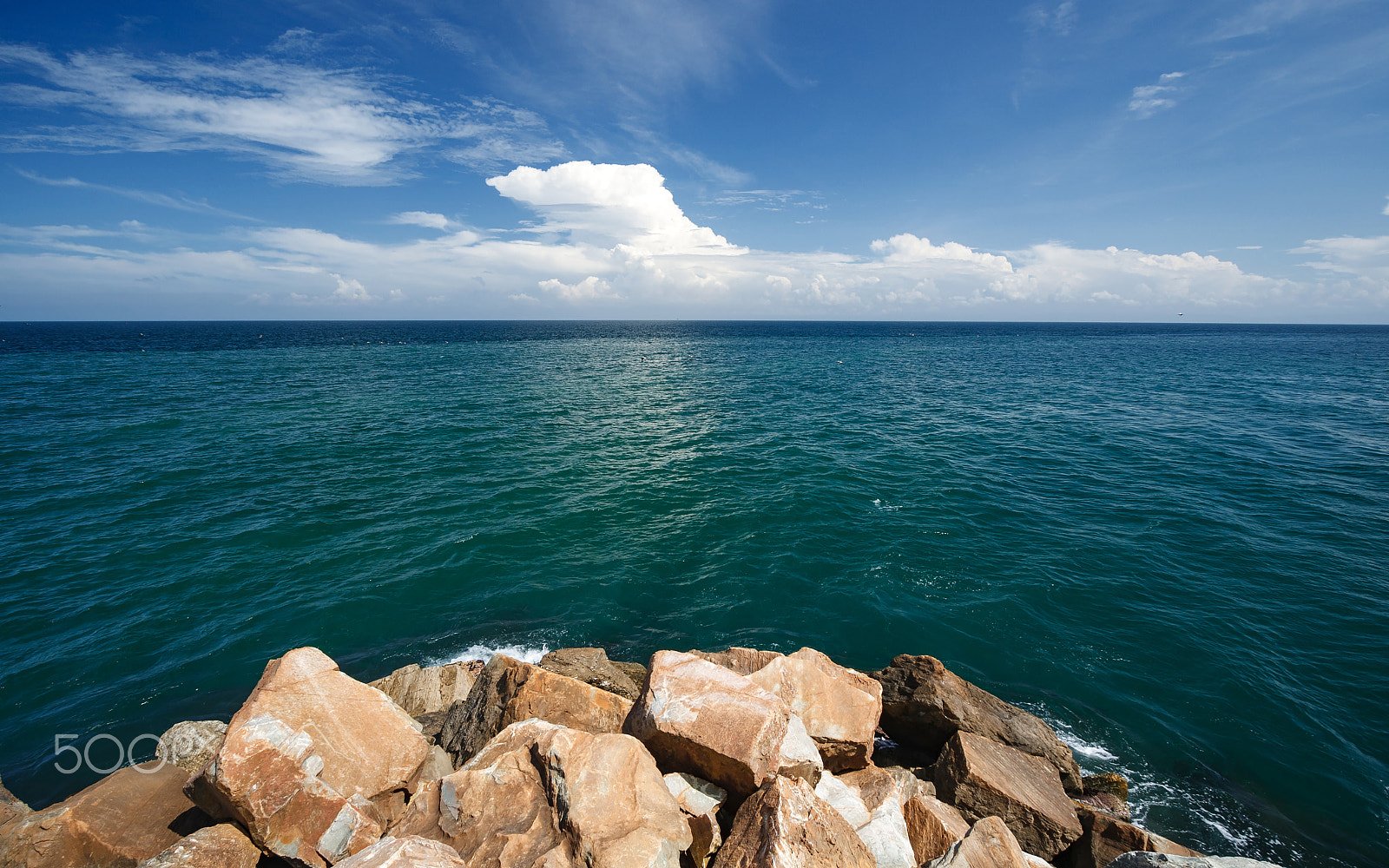 Canon EF-S 10-22mm F3.5-4.5 USM sample photo. On coast of the caribbean sea ,island margarita photography