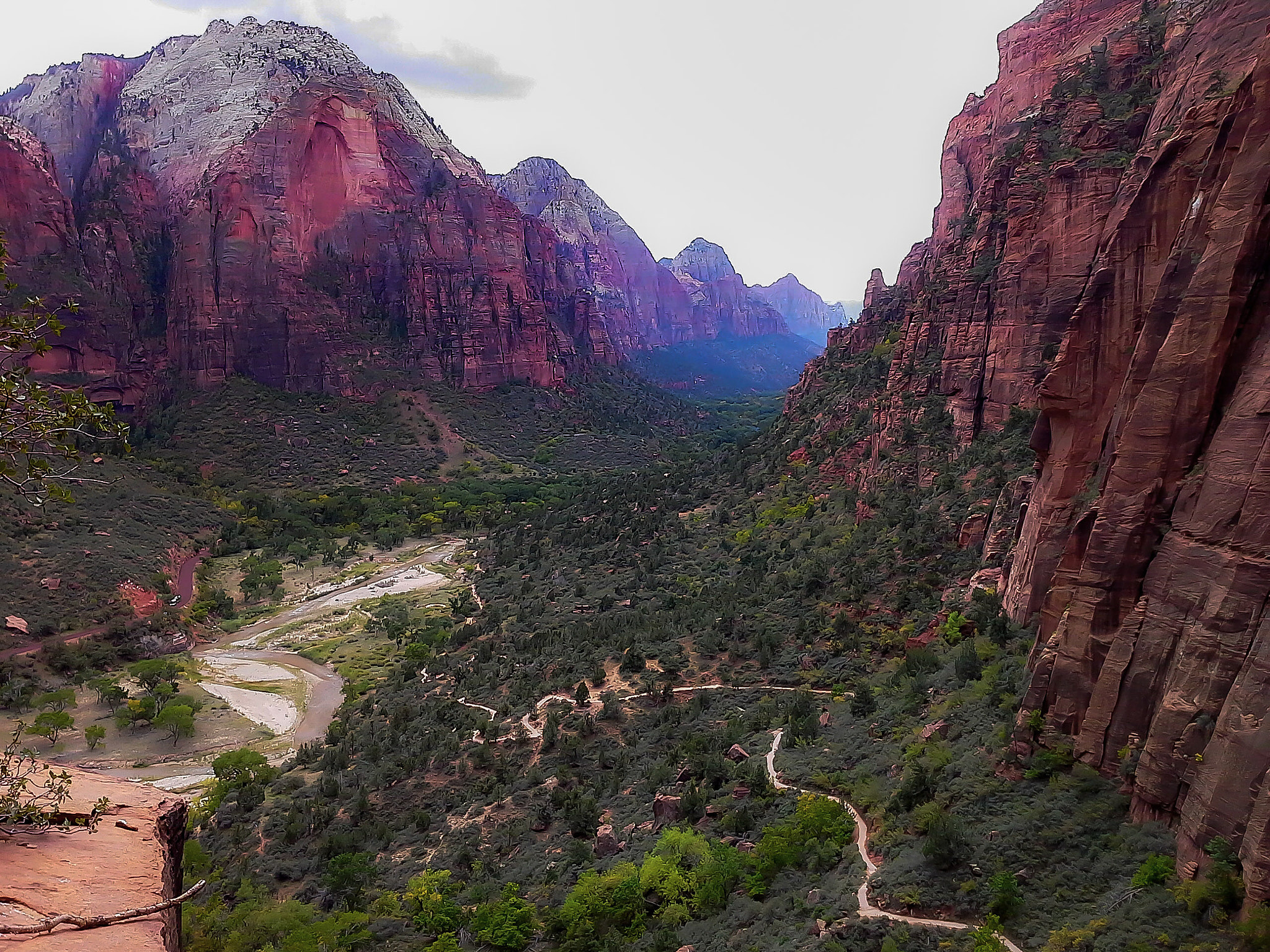 Samsung Galaxy Note 10.1 sample photo. Angels landing photography