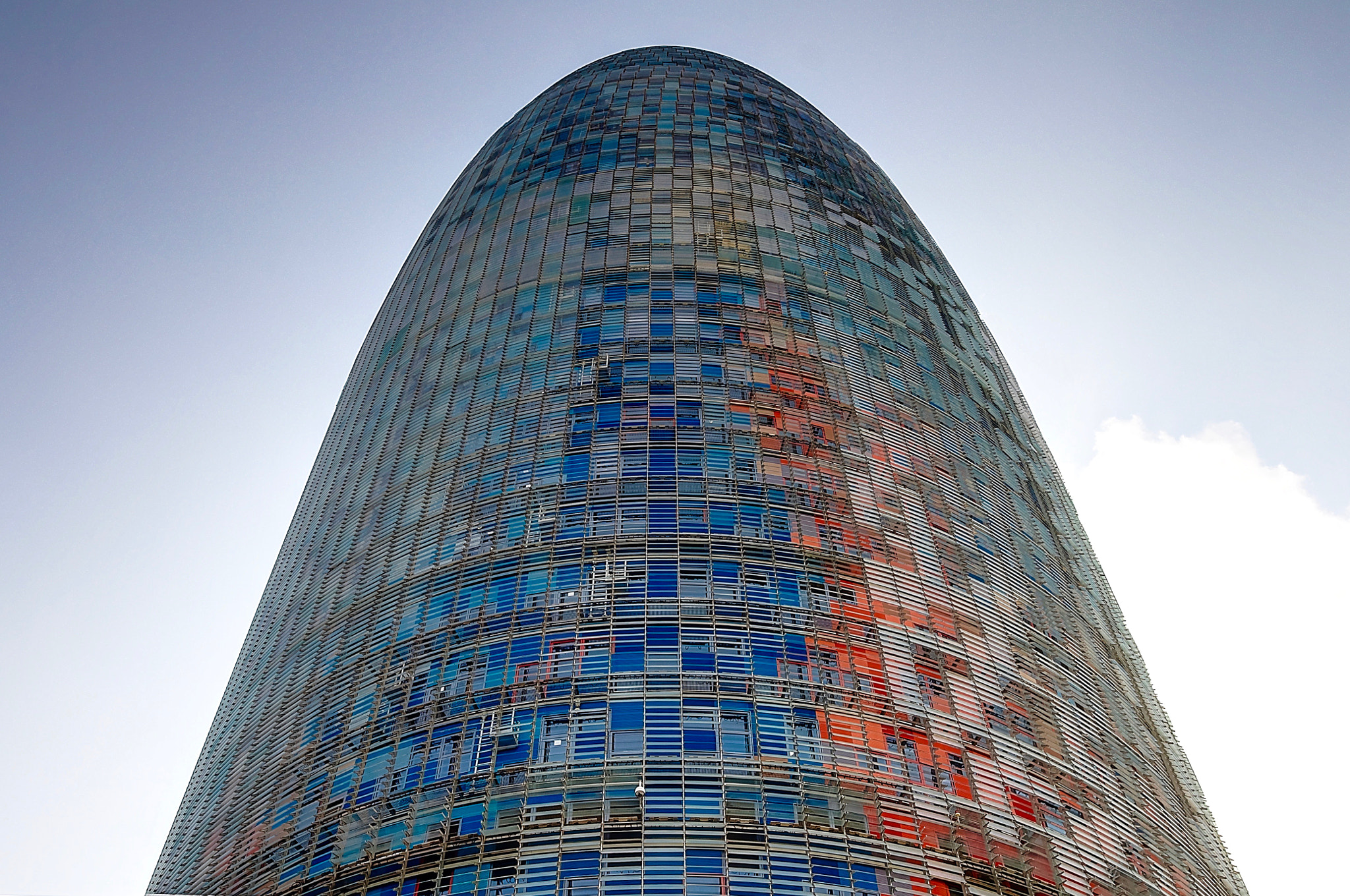 Nikon D90 + Sigma 17-70mm F2.8-4.5 DC Macro Asp. IF sample photo. Torre agbar, barcelona photography