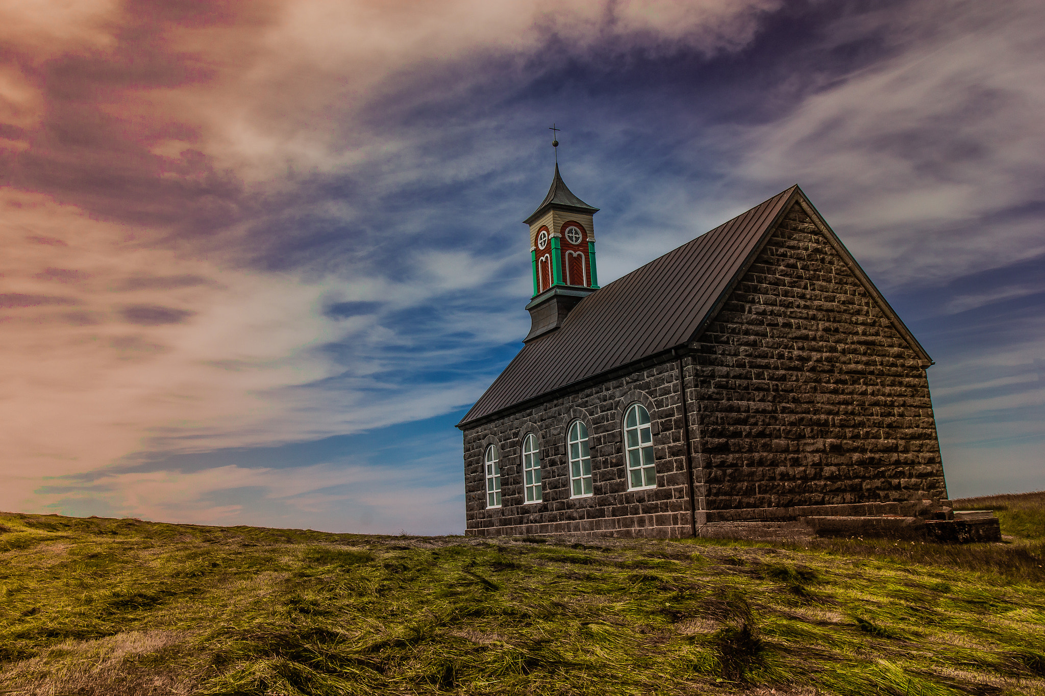 Canon EOS 550D (EOS Rebel T2i / EOS Kiss X4) sample photo. Icelandic church photography