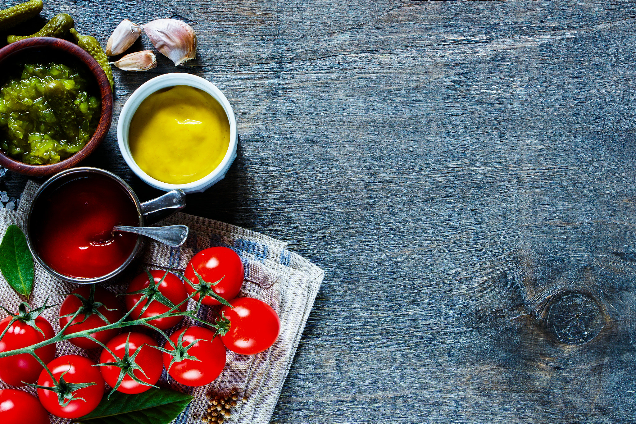 Sauces with herbs and spices