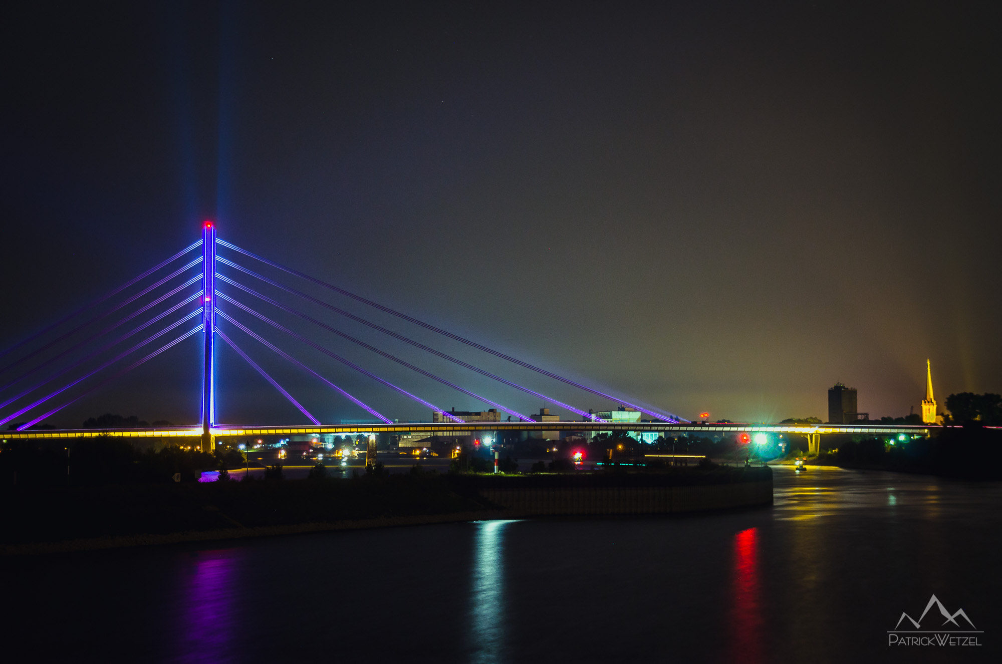 Sigma 18-200mm F3.5-6.3 DC OS HSM sample photo. Bridge at night photography