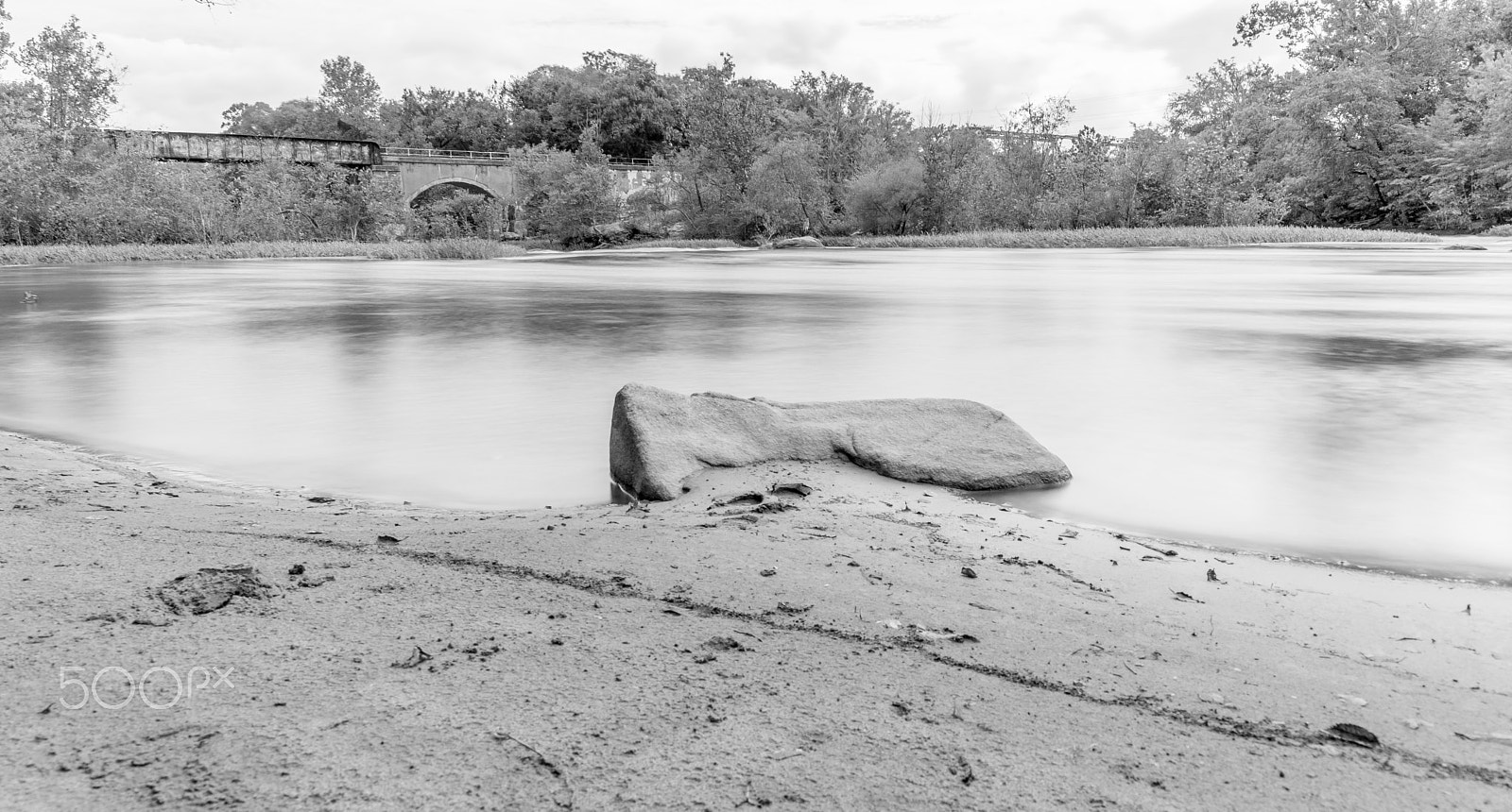 Samyang 14mm F2.8 ED AS IF UMC sample photo. River px photography