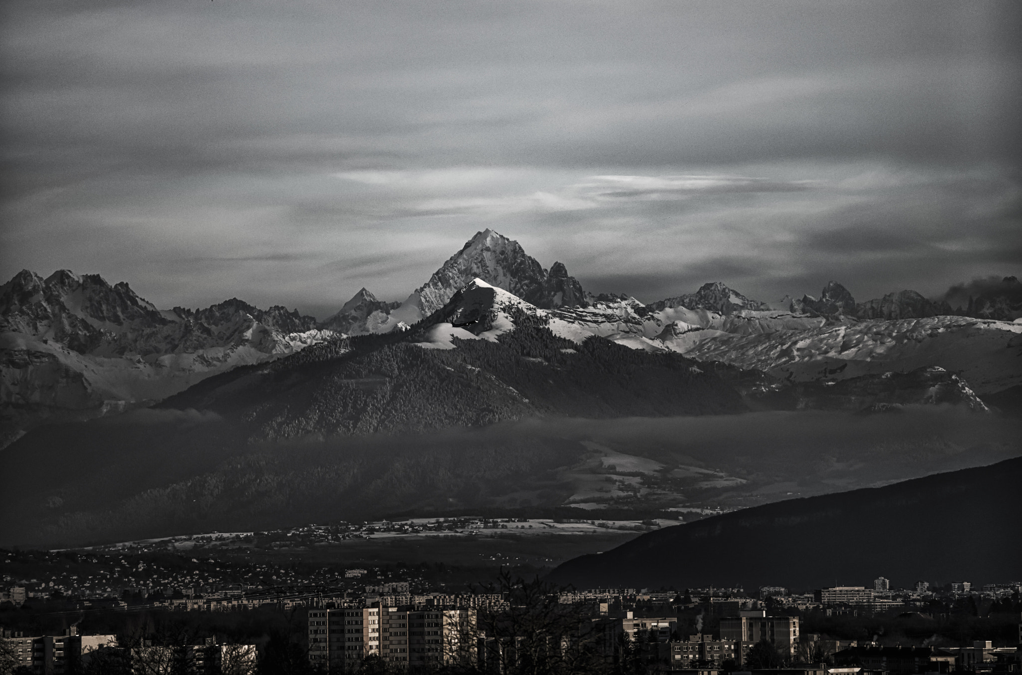 Nikon D800E sample photo. Le mole et l'aiguille verte: view from home photography