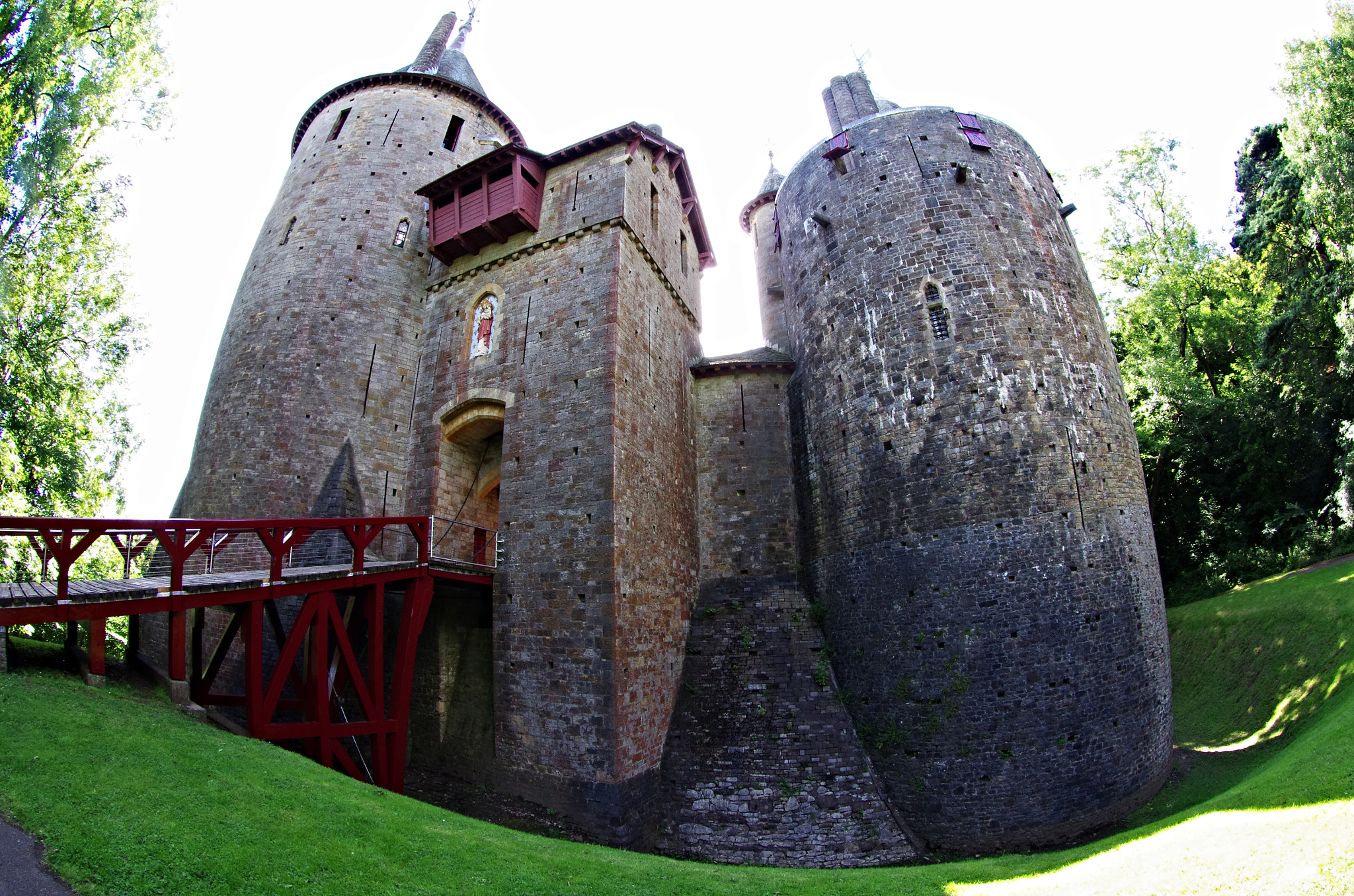 Pentax K-5 sample photo. Castle coch photography