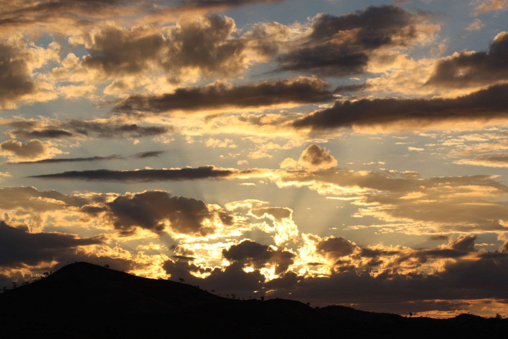 Canon EF 75-300mm F4.0-5.6 IS USM sample photo. Sunset in the bungles photography