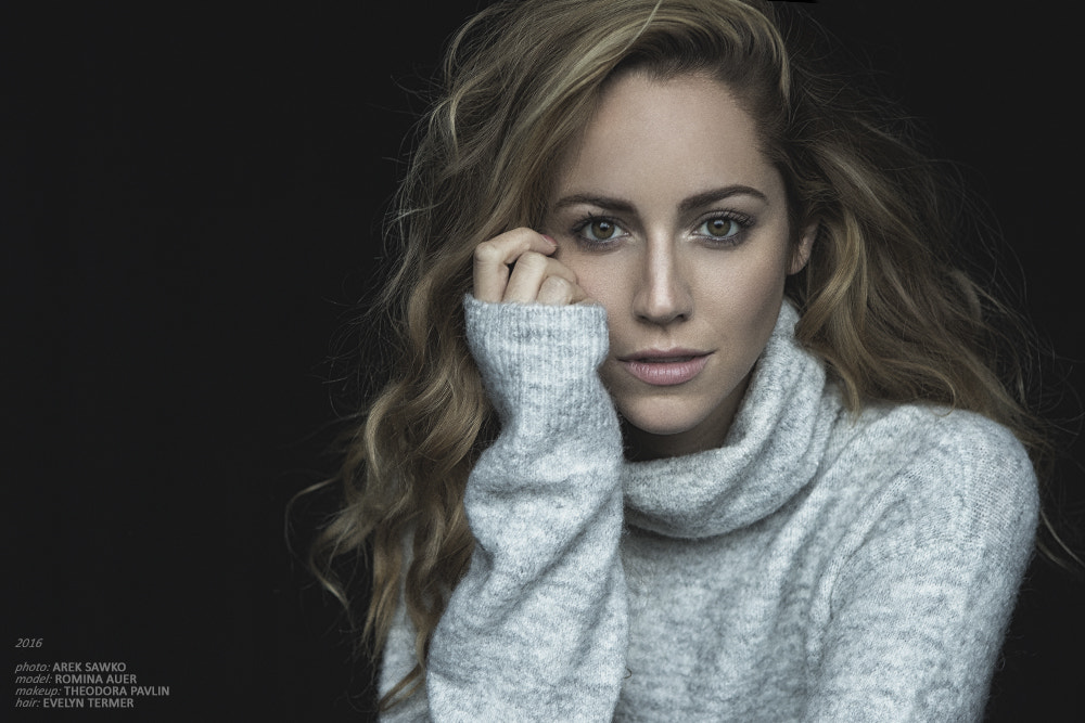 Canon EF 24-70mm F2.8L USM sample photo. Romina at my studio photography
