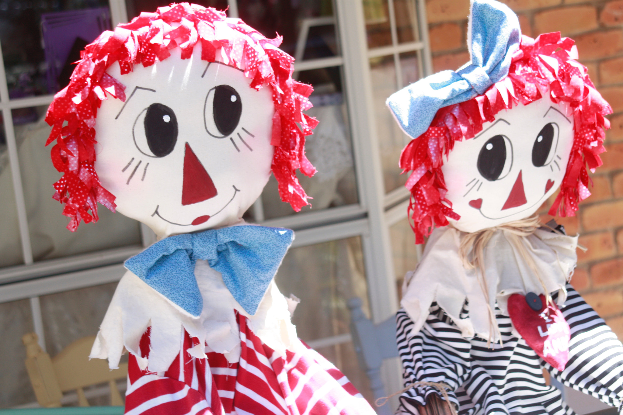 Canon EF 28-200mm F3.5-5.6 USM sample photo. Ragdoll scarecrows photography