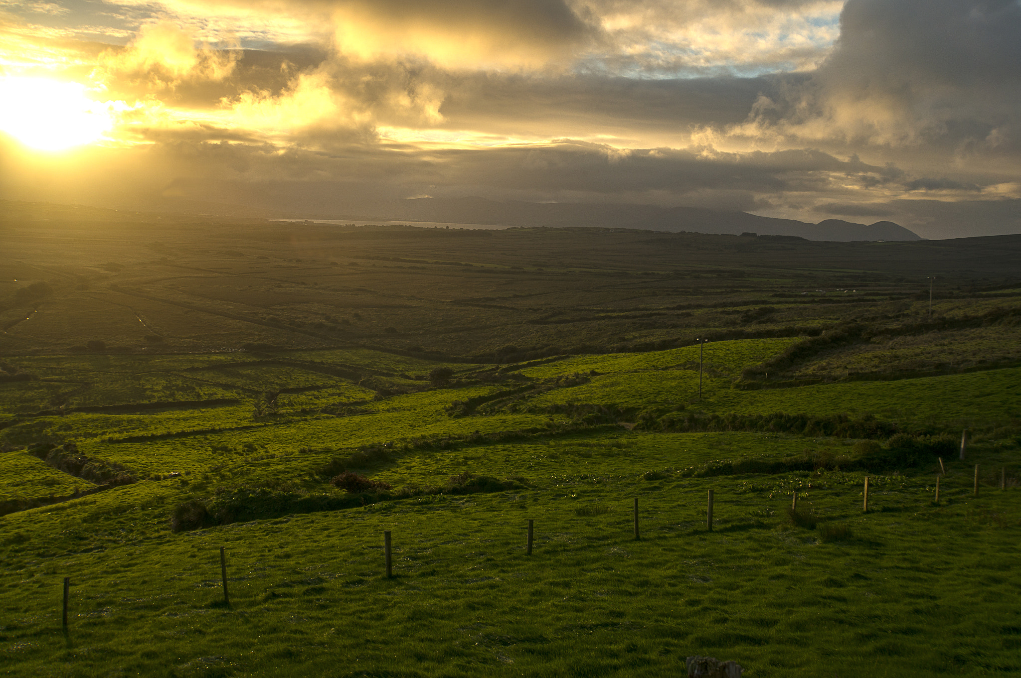 Sony Alpha NEX-6 + Sony E 18-200mm F3.5-6.3 OSS sample photo. Farmland photography